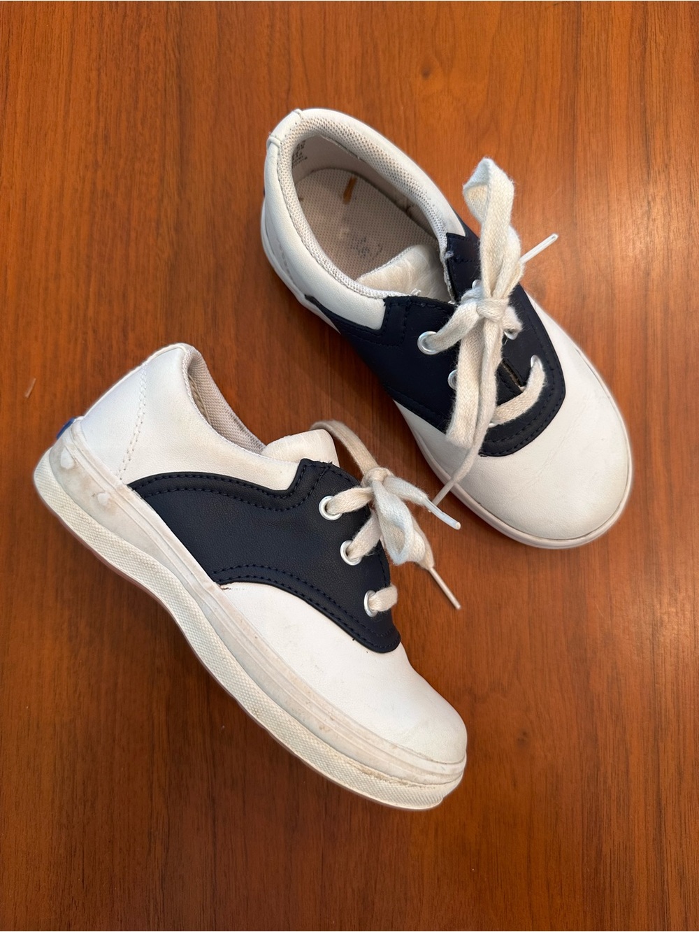 Keds girls school days II White and Navy Lace-Up saddle Sneakers size 10.5